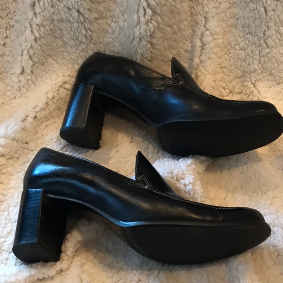 Franco Sarto Chunky Heeled Black Slip-on Loafer - Picture 2 of 7